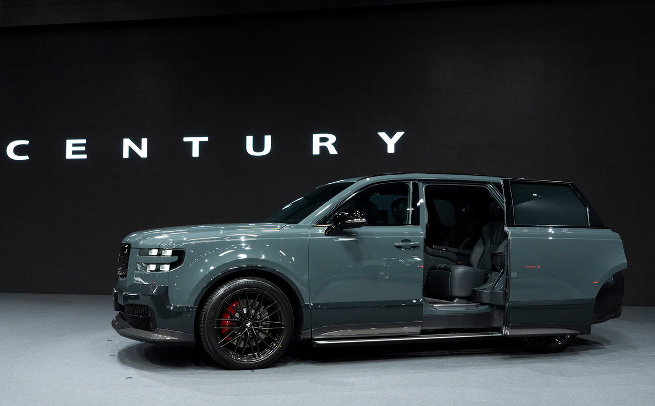 SUVではなかった──まったく新しいスタイルのセンチュリーがついにデビュー｜TOYOTA