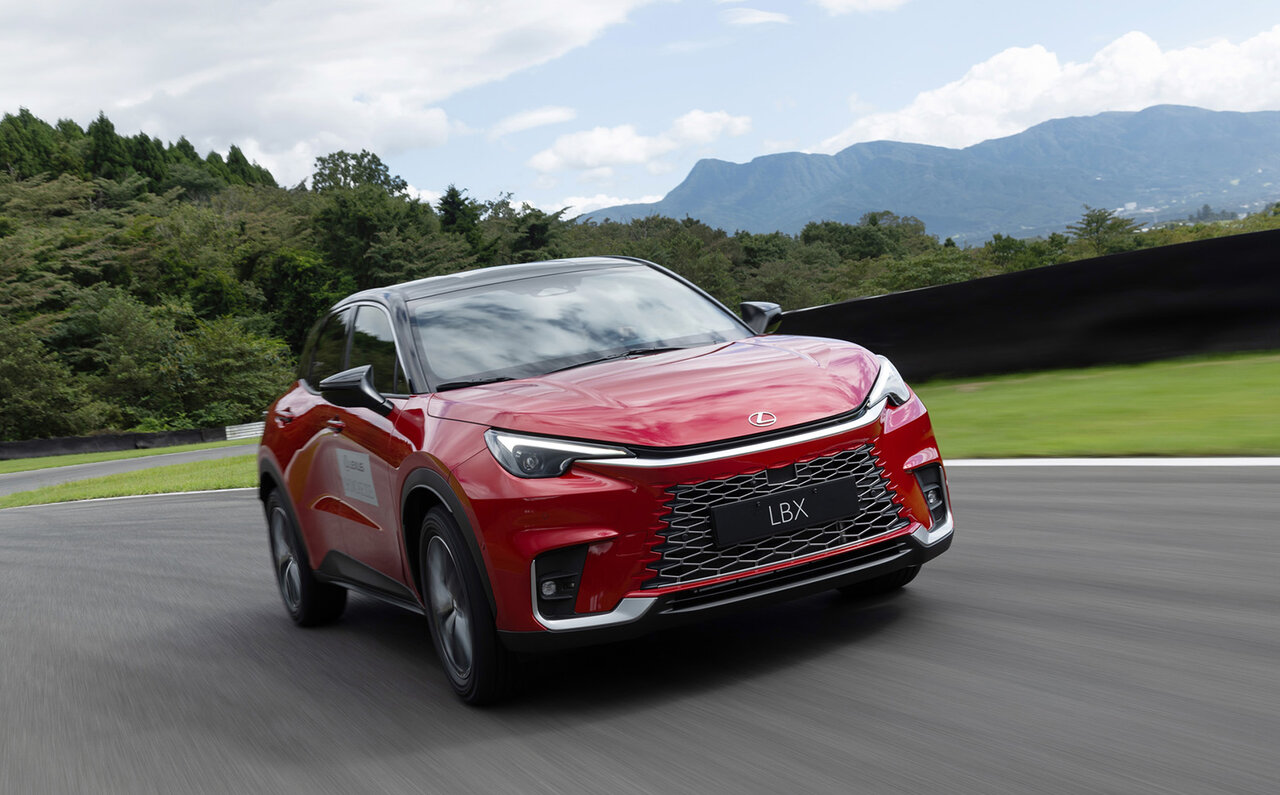 レクサス、新型モデルを一挙に日本初公開|LEXUS