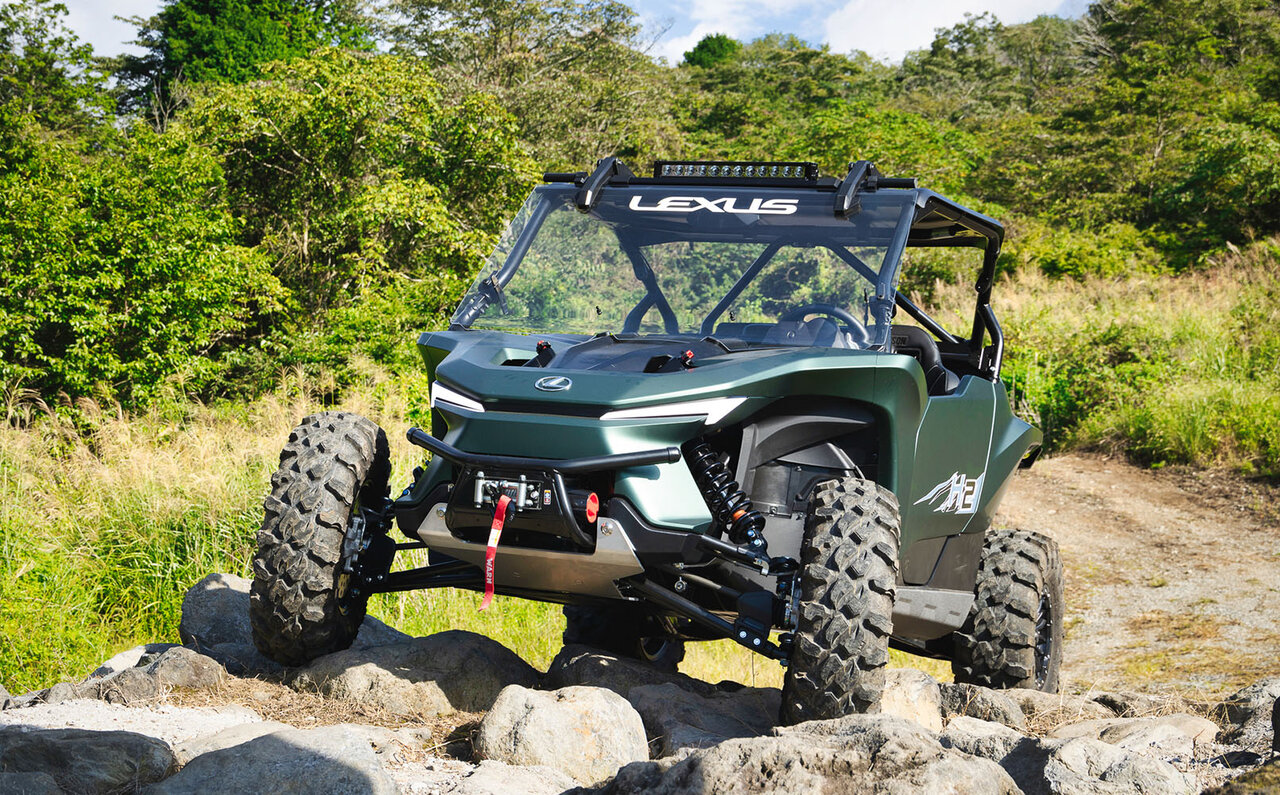 レクサス、新型モデルを一挙に日本初公開|LEXUS