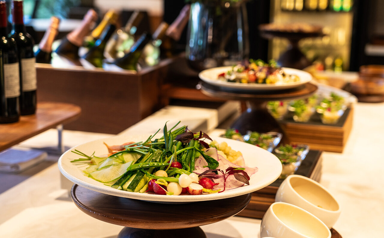 緑あふれる庭園とワンランク上の食体験を。グランドハイアット 福岡の「グランド クラブ」|GRAND HYATT FUKUOKA