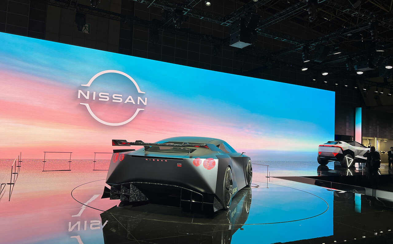 日産がハイパフォーマンスEVコンセプトモデル「ハイパーフォース」をアンベール ｜NISSAN