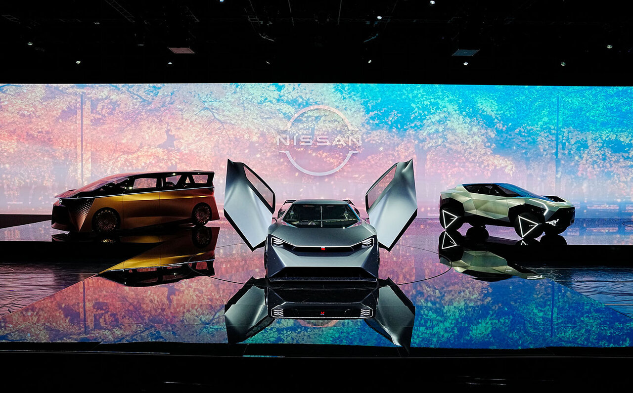 日産がハイパフォーマンスEVコンセプトモデル「ハイパーフォース」をアンベール ｜NISSAN