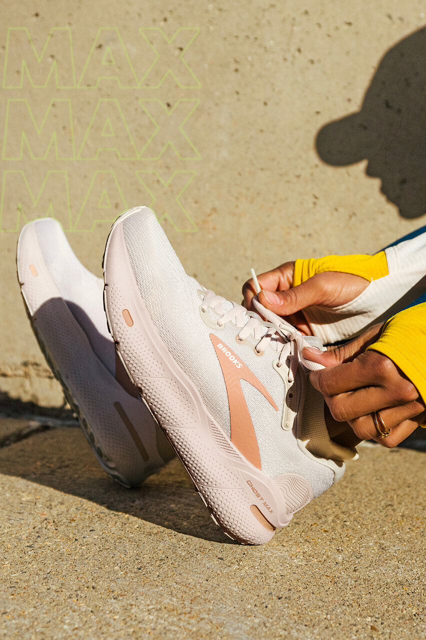 ブランドを代表する「Ghost」シリーズより、新しいクッショニングモデルが登場｜BROOKS