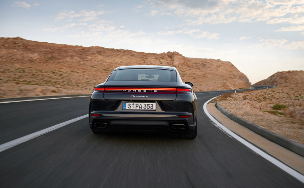 第3世代の新型パナメーラが上海でワールドプレミア──日本での予約受注を開始|Porsche
