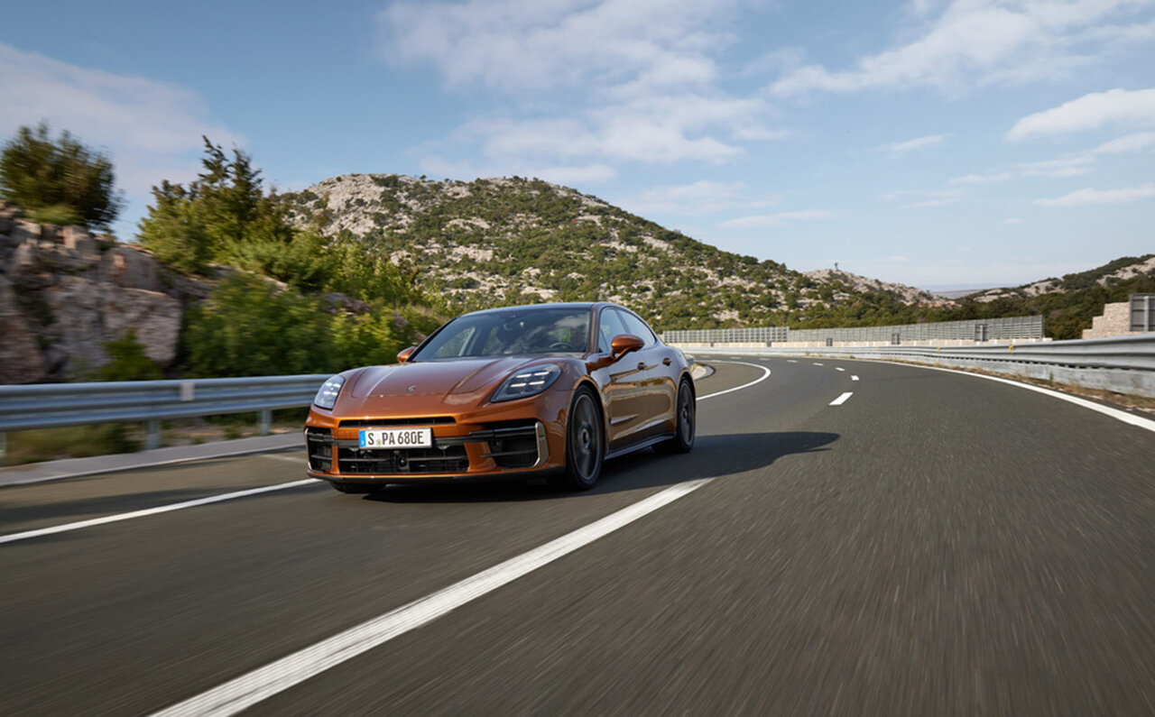 第3世代の新型パナメーラが上海でワールドプレミア──日本での予約受注を開始|Porsche