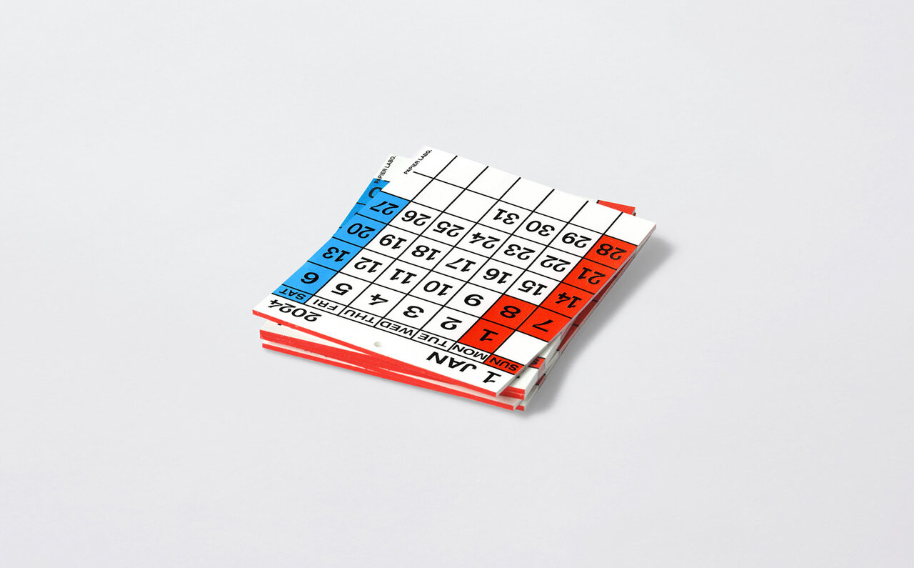 日々を積み重ねていくお供に。視認性と遊び心を兼備した定番カレンダー｜PAPIER LABO.