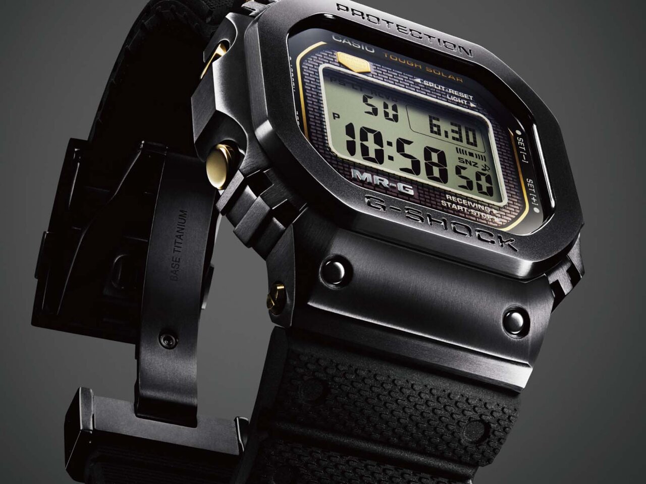 “G-SHOCK”最上位シリーズ最新作！　装着性の良いラバー製ストラップ採用の角型フォルム「MRG-B5000R」｜G-SHOCK