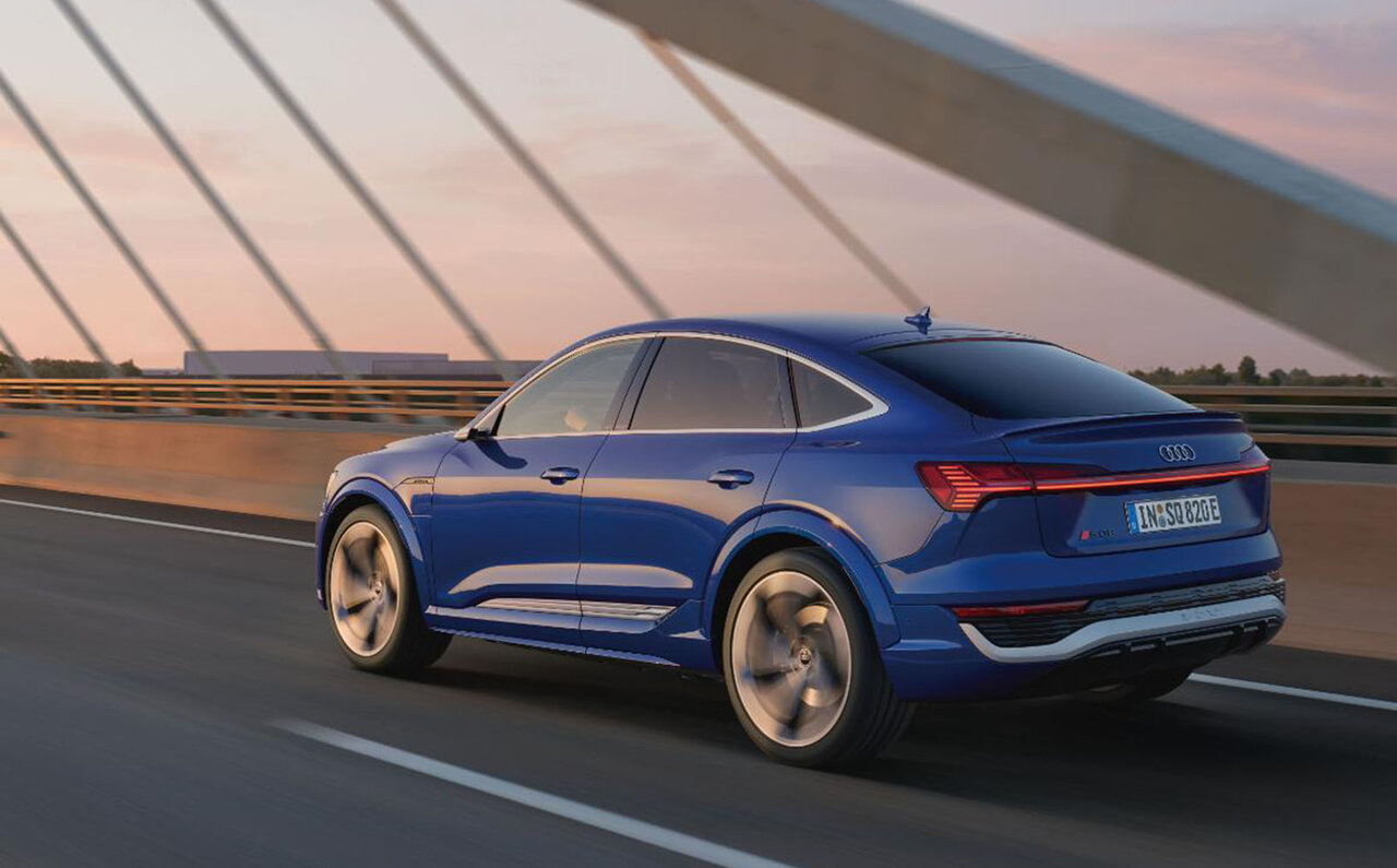 アウディ ジャパンは、フルサイズBEV（電気自動車）クーペSUVの「SQ8 スポーツバック e-toron」を発表。販売を開始した。