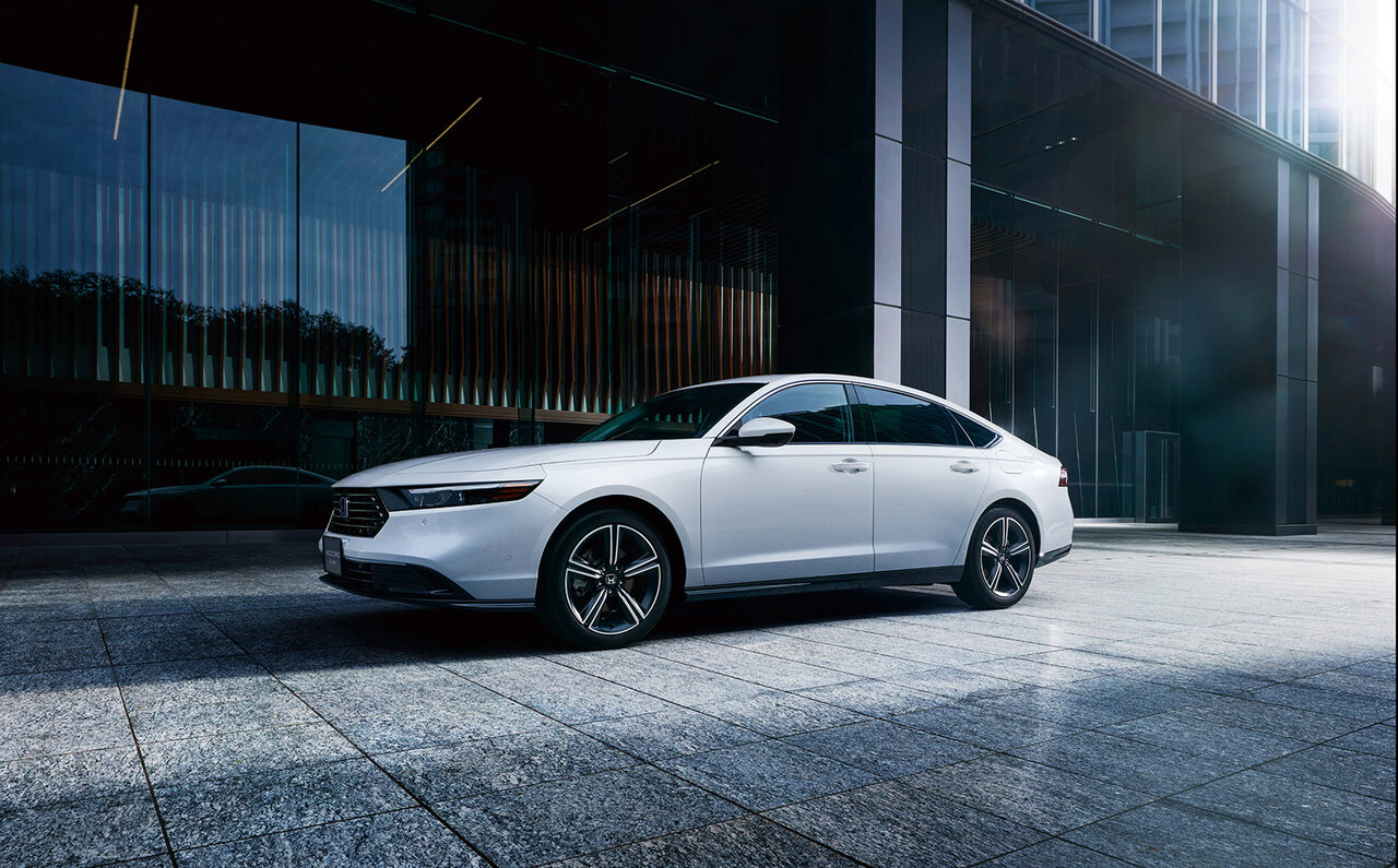ホンダのフラッグシップセダン フルモデルチェンジした11代目アコードが発売|HONDA