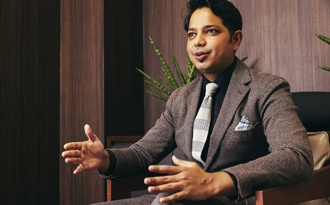 究極の希少石「パライバトルマリン」──スペシャリストが語る、その魅力とは？｜FEATURESA