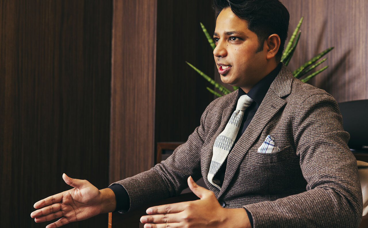 究極の希少石「パライバトルマリン」──スペシャリストが語る、その魅力とは？｜FEATURESA