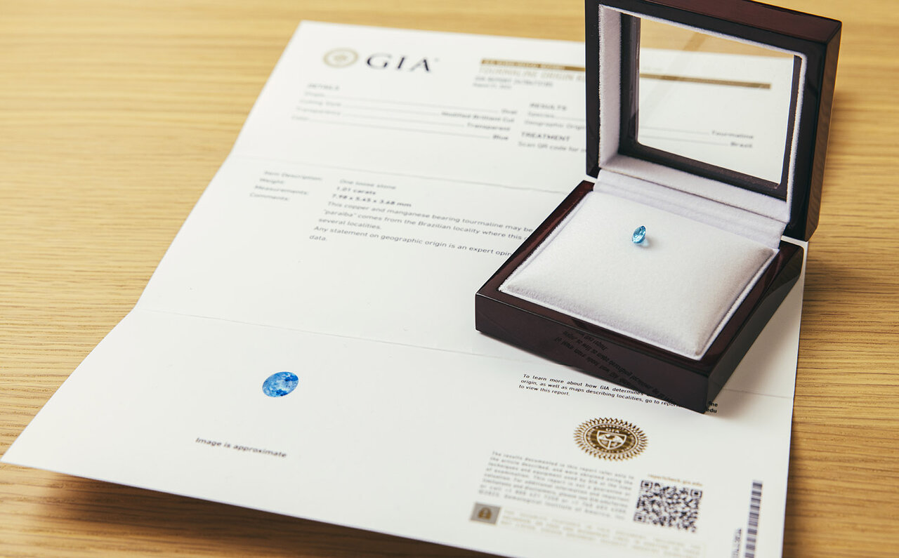 究極の希少石「パライバトルマリン」──スペシャリストが語る、その魅力とは？｜FEATURESA