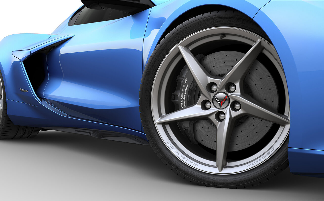 コルベットもついに電動化へ──ハイブリッドAWDモデル「シボレー コルベット E-Ray」がデビュー｜Chevrolet