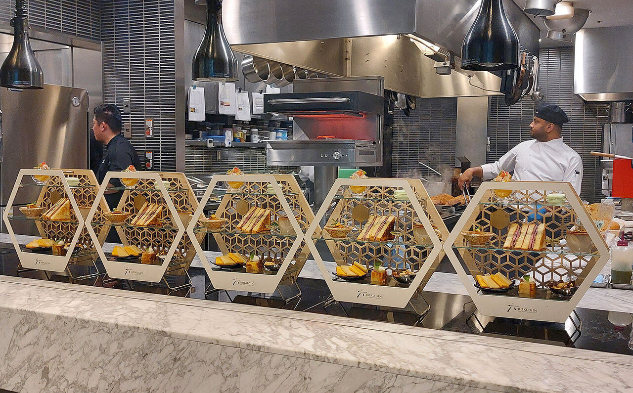 プルマン東京田町で感じるフランスの風。伝統的なセイボリーとシャンパンで楽しむ「夏のハイティー」｜EAT