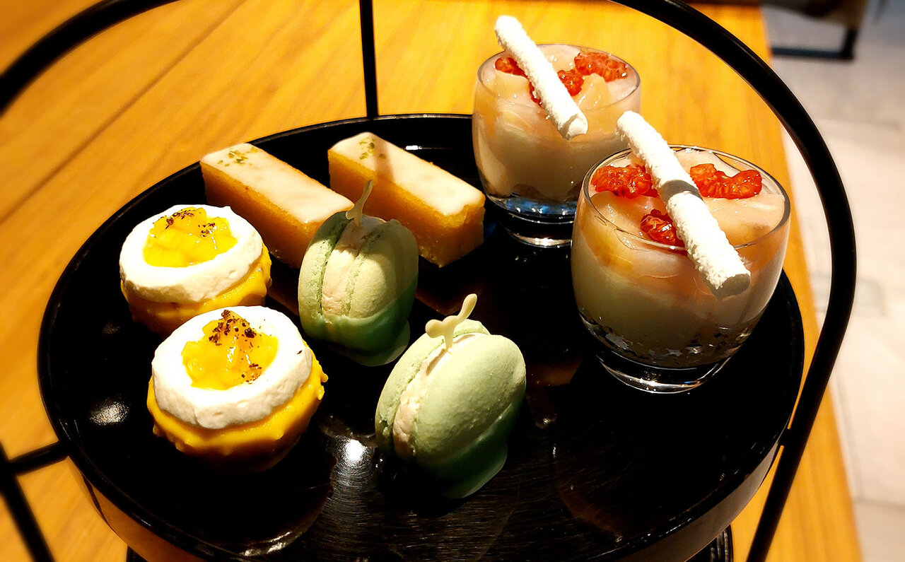 プルマン東京田町で感じるフランスの風。伝統的なセイボリーとシャンパンで楽しむ「夏のハイティー」｜EAT