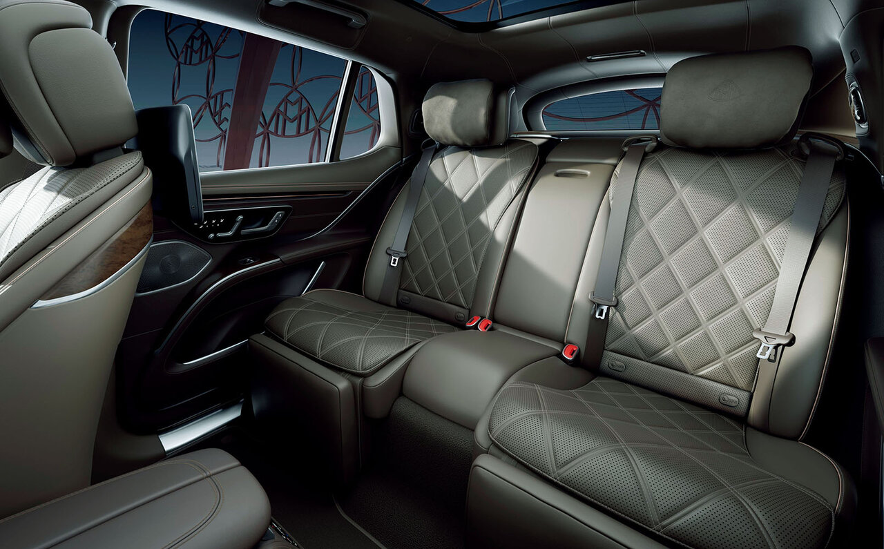 マイバッハ初のフル電動SUVが誕生｜Mercedes Maybach