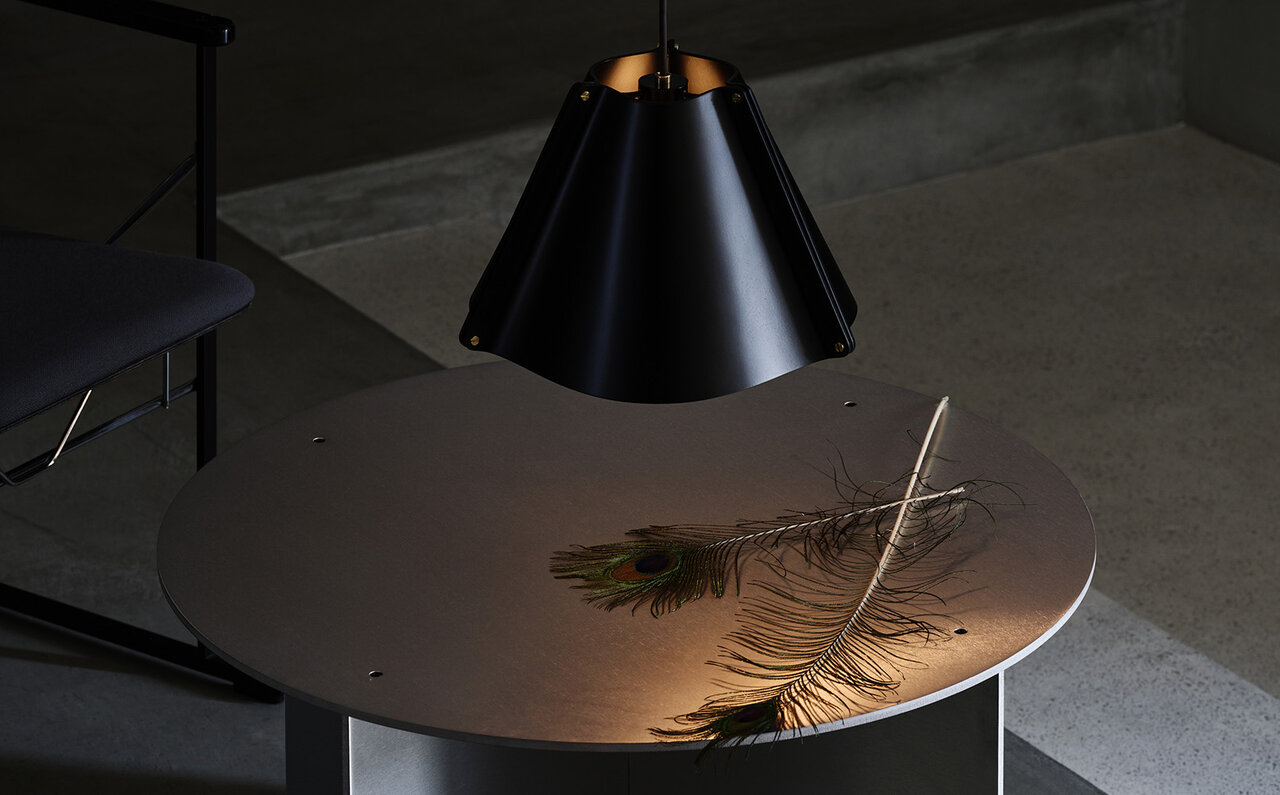 天童木工×ニューライトポタリーが表現する有機的な美しさのペンダントライト