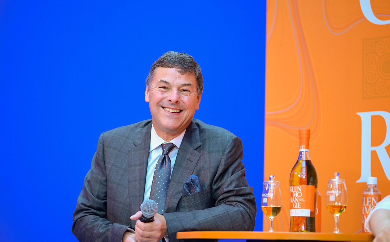 フラワーアーティスト・東 信がグレンモーレンジィと造り上げた「森羅万象」を描くウイスキーを試す