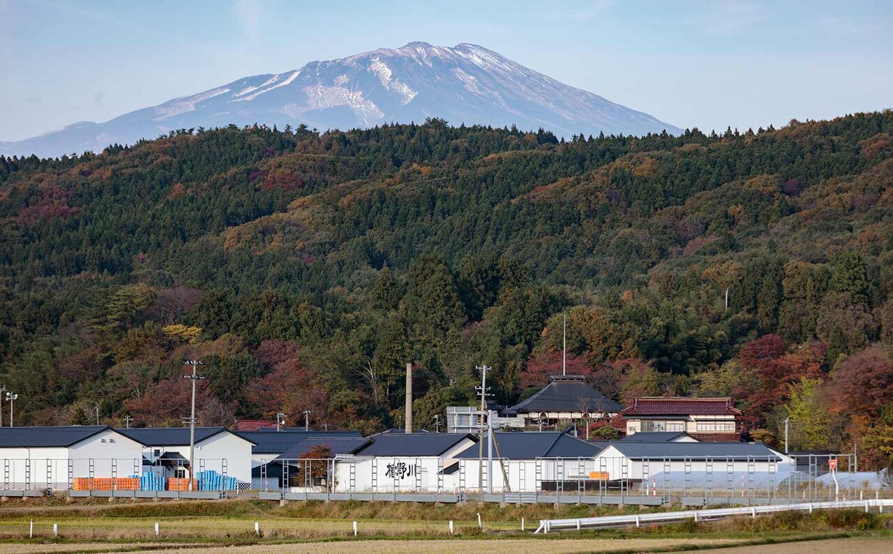 ラグジュアリー日本酒の開拓者たち──SAKE HUNDREDと楯の川酒造、「百光」進化の軌跡 ──