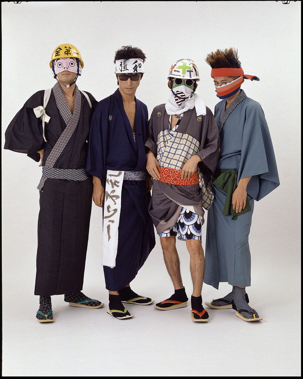 「VCD ZERRY」「THE TIMERS ZERRY’S HELMET」「MLE × THE TIMERS / T-Shirt “争いの河”