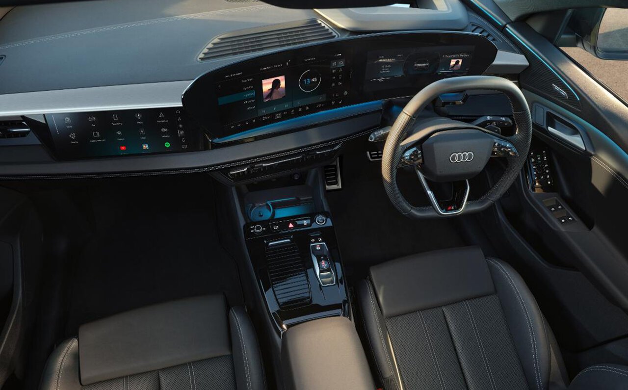 Audi Q6 e-tron|アウディ Q6 イートロン