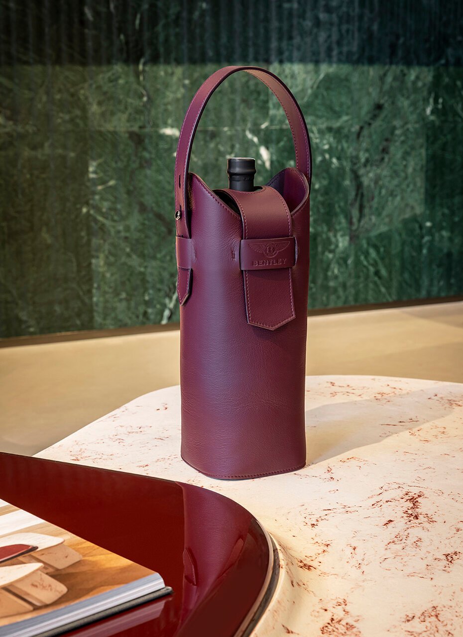 ベントレーホーム、ミラノデザインウィークで新作家具やアクセサリーコレクションを発表