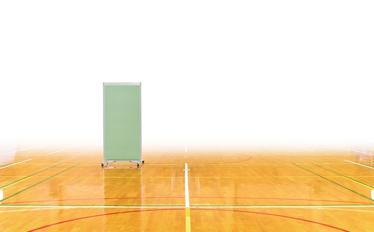 100年変わらない避難所の現状を変える。1台4役の災害時対応型パーティション「ALCARA」