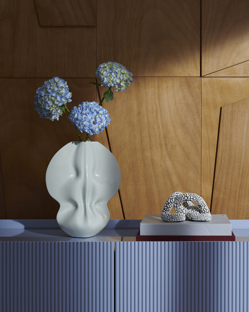 空間を美しく演出するカッシーナの新作家具が登場