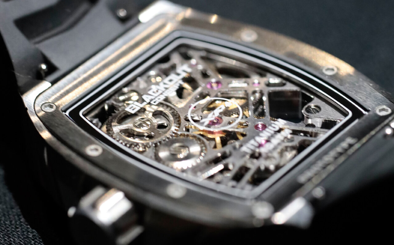 BLACKOUT WATCHES｜ブラックアウト ウォッチ XP1 トゥールビヨン