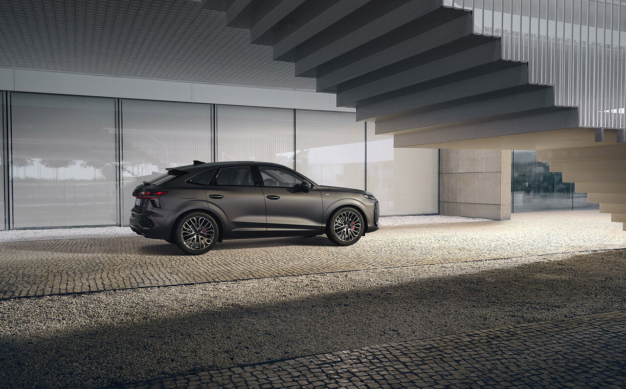 Audi Q3 Sportback｜アウディ Q3 スポーツバック