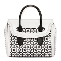 ALEXANDER McQUEEN｜アレキサンダー・マックイーン 02