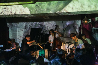 モーション・ブルー・ヨコハマ｜類家心平 5 piece band 02