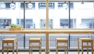 more trees|ビジネスラウンジ「T-TIME」の空間をプロデュース 06