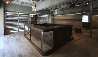 White Mountaineering｜移転 02