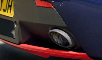 s_17_aston_martin_n430