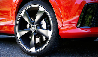 Audi RS Q3｜アウディ RS Q3