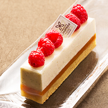 EAT|魅惑のデセールとプティガトーを堪能する「カンプリニ スイーツフェア」開催