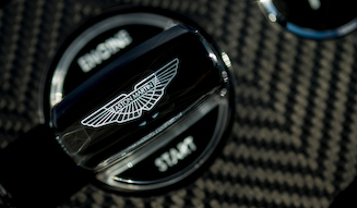 Aston Martin Vanquish｜アストンマーティン ヴァンキッシュ