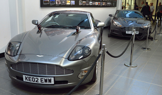 Q by Aston Martin & Aston Martin Works|Q バイ アストンマーティン & アストンマーティン ワークス