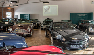 Q by Aston Martin & Aston Martin Works|Q バイ アストンマーティン & アストンマーティン ワークス