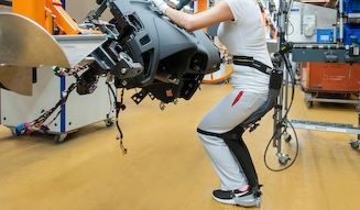 Audi Chairless Chair|アウディ チェアレス チェア