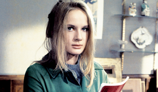 『やさしい女』