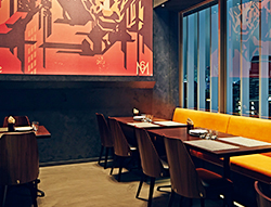 シックスマーズ ステーキ＆バル