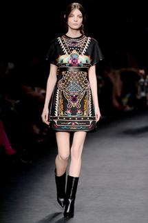 萩原輝美 連載 vol.122|うっとりメゾン・ヴァレンティノが魅せた珠玉のドレス