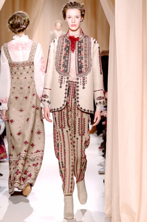 萩原輝美 連載 vol.122|うっとりメゾン・ヴァレンティノが魅せた珠玉のドレス