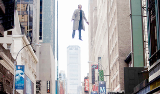 『バードマン あるいは（無知がもたらす予期せぬ奇跡）』