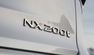 327_00018_lexus_200t-us