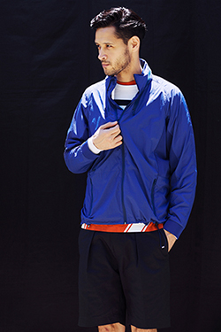 LACOSTE|パリとラコステ、スポーティブ・エレガンスの源流へ 06