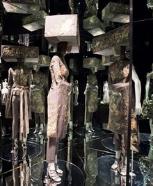 Alexander McQueen: Savage Beauty