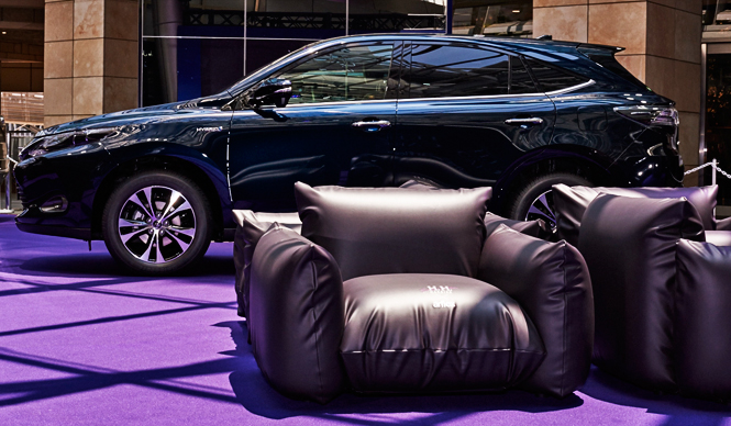「紫」でつながるコラボレーションへの想い|Toyota Harrier